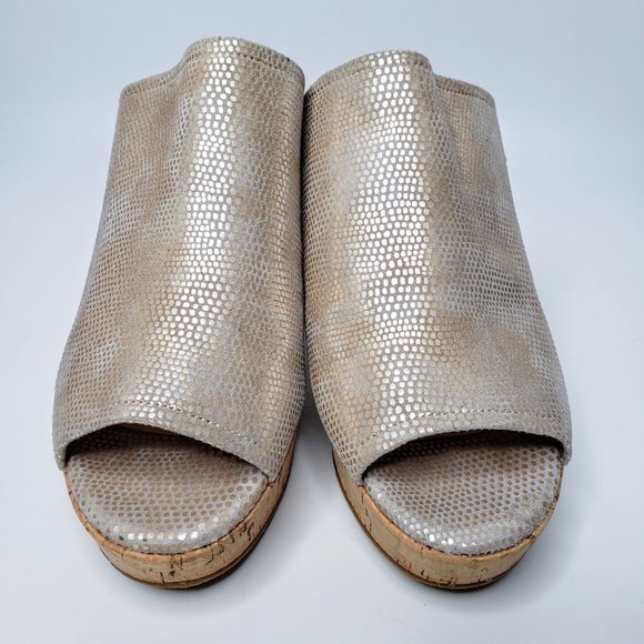 Donald J Pliner Snake Skin Leather Slip On Heels 6M - Picture 2 of 9